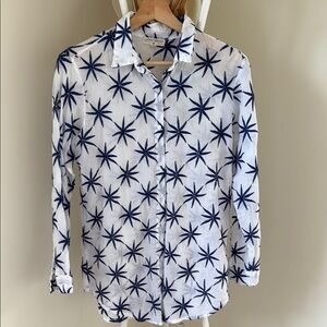 Women White and Blue Star Pattern Embroidered Shirt